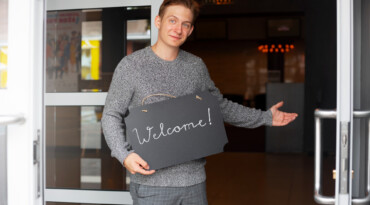 25 Proven Signage Strategies to Increase Sales in Your Business in 2026